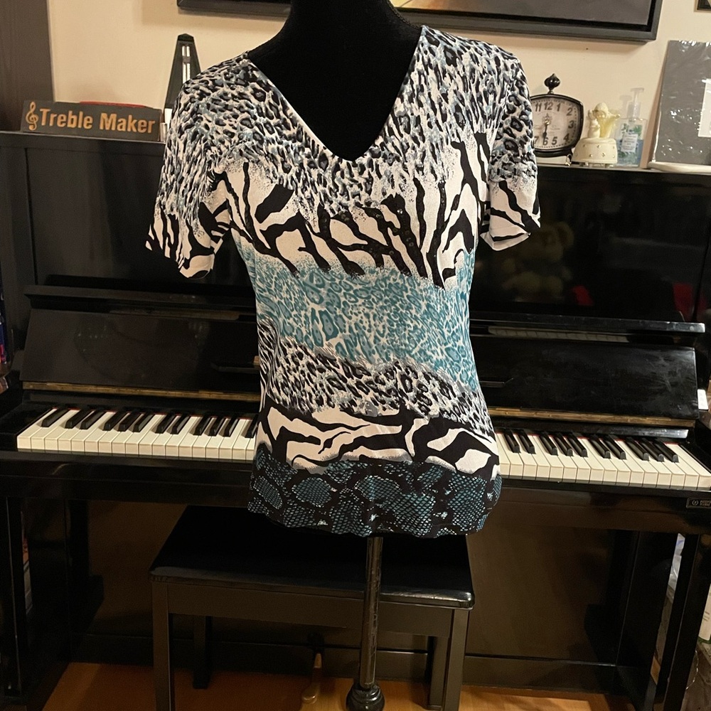Black and White Fitted Short Sleeve Blouse